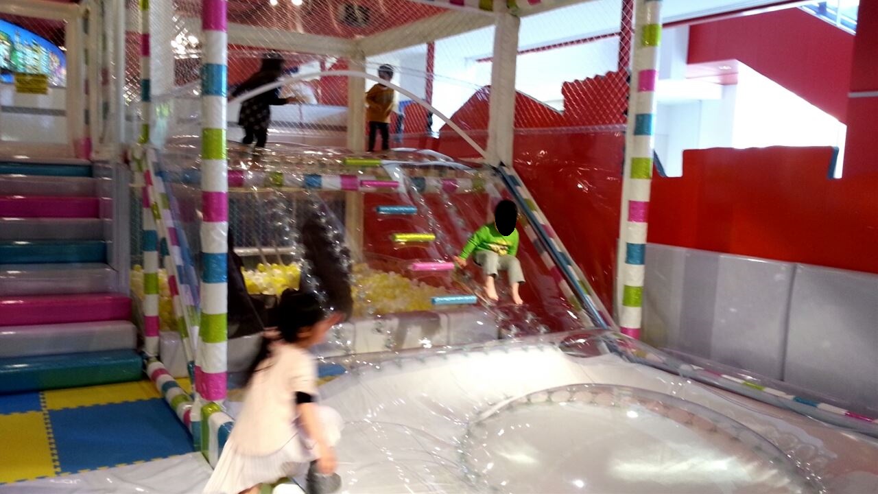 子供と遊ぶ イオン千葉ニュータウンのシネマ スポーツ棟2f 千葉ニュータウンの生活